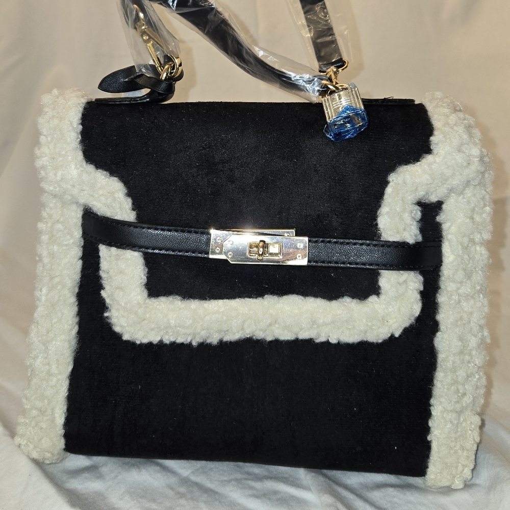 Badgley Mischka Black and Cream Shearling Shoulder Bag